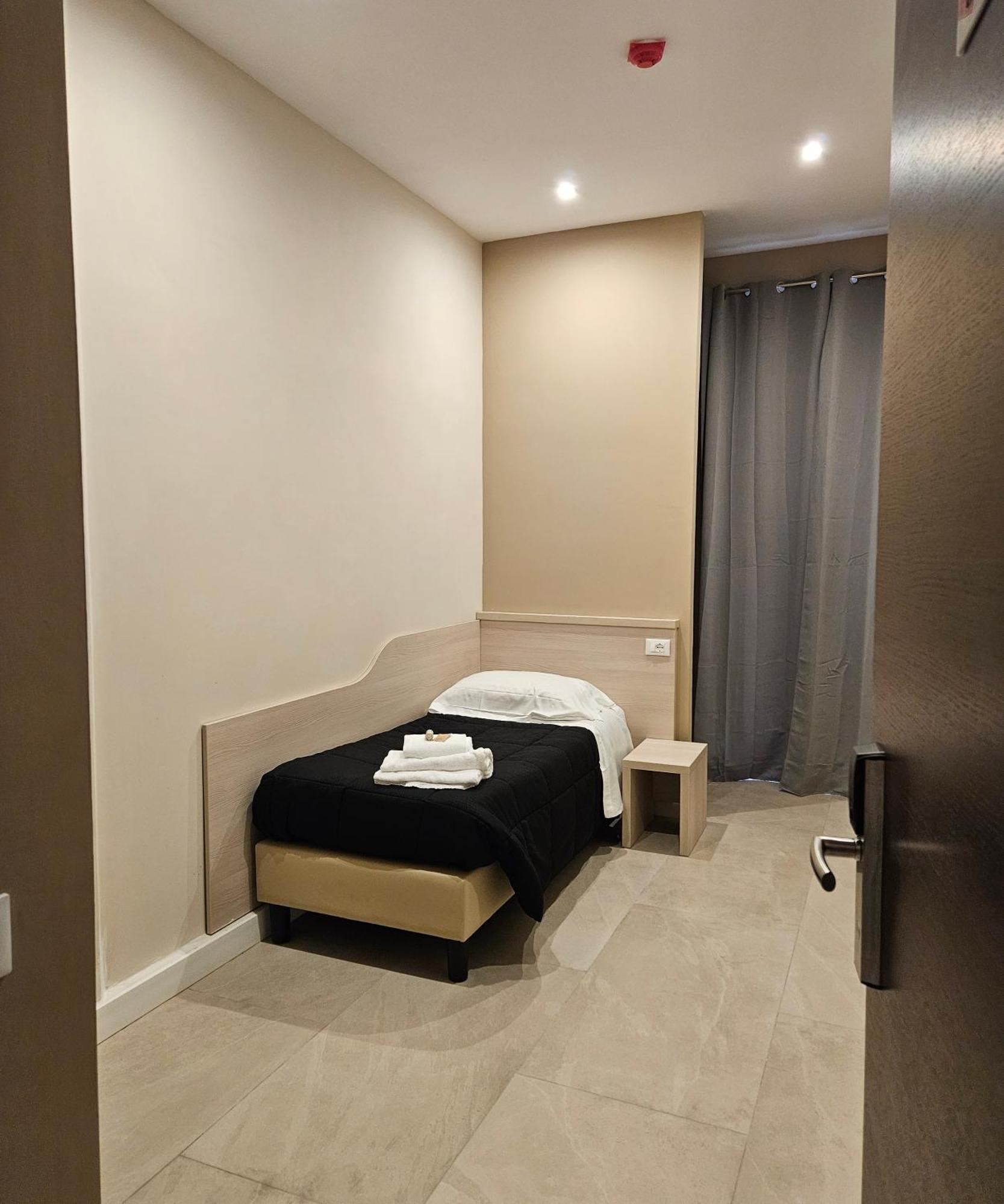 Hotel Mosaic Central Roma Esterno foto