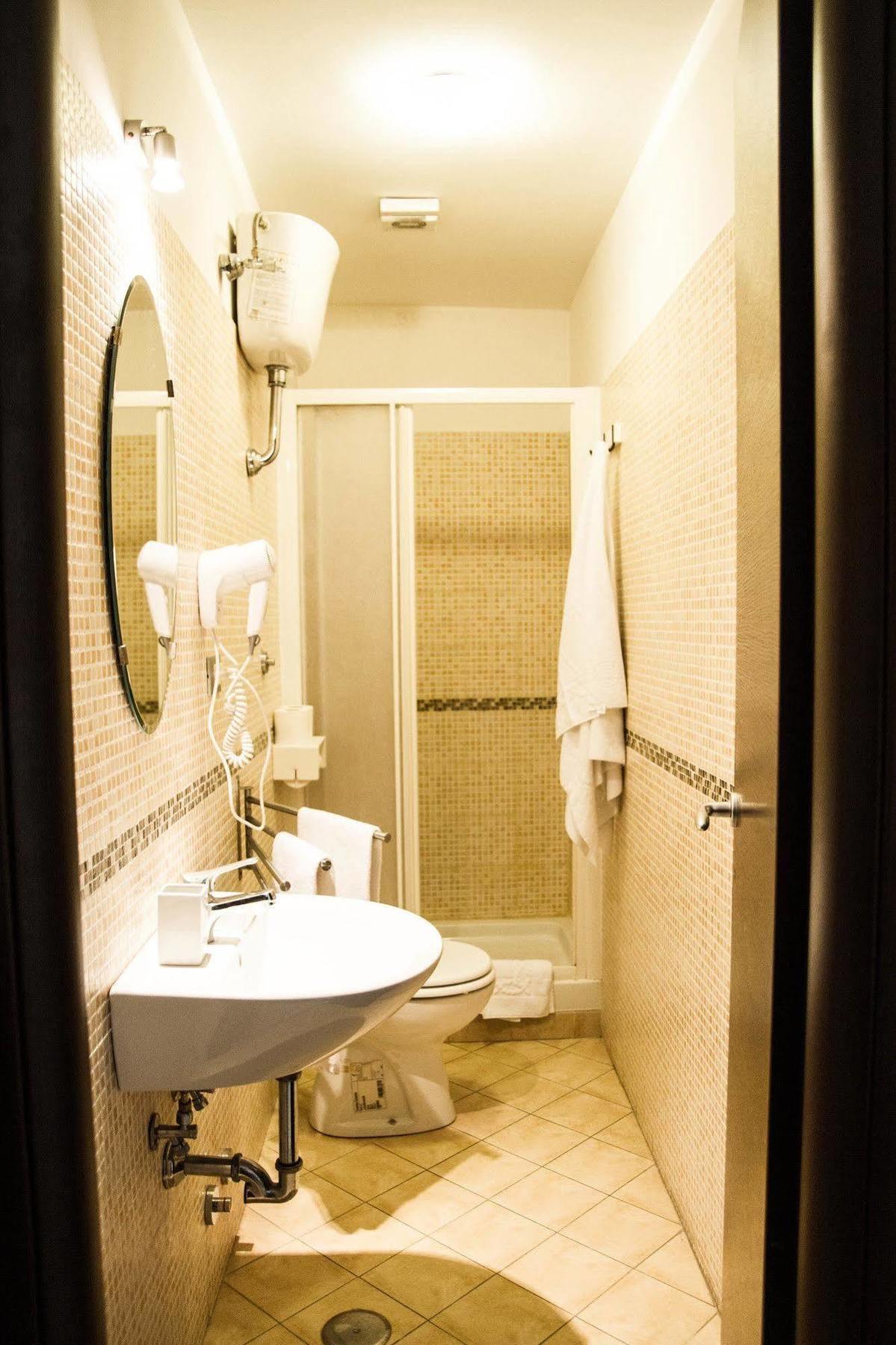 Hotel Mosaic Central Roma Esterno foto