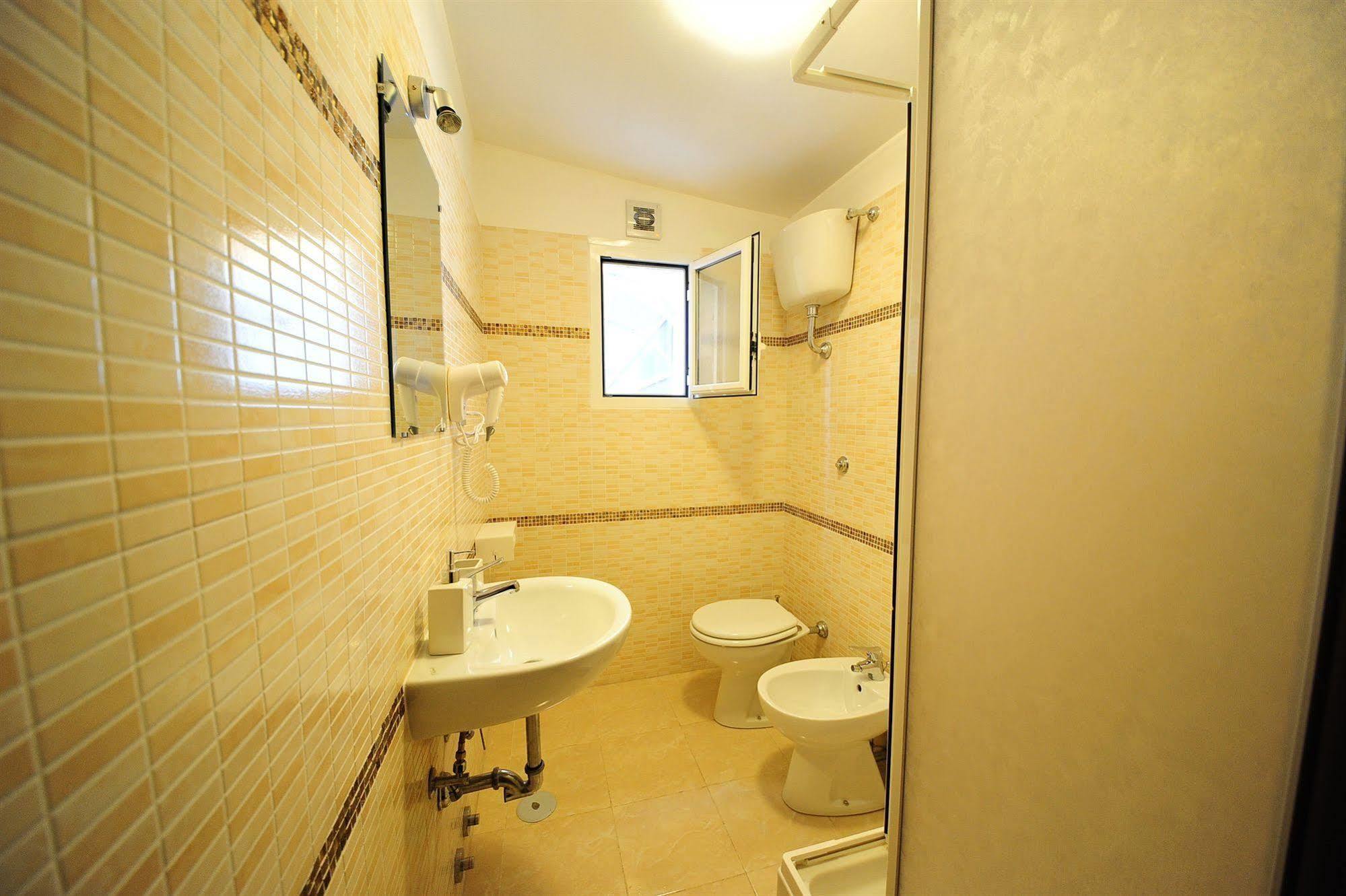 Hotel Mosaic Central Roma Esterno foto